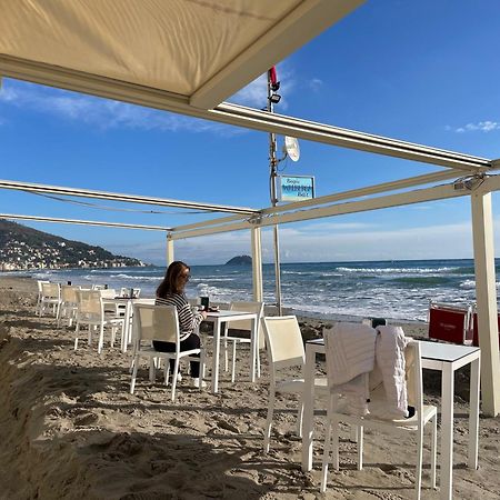 Locanda Kon Tiki 알라시오 외부 사진